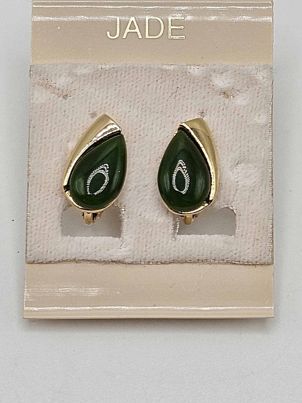 NEW VINTAGE Genuine Green Jade Cabochon Gold Plated Earrings Clip On Deadstock